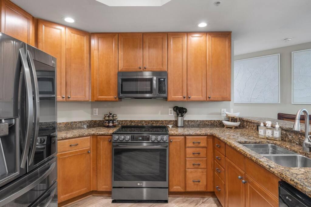 Luxury At Cape Harbour Marina, Water Views! Appartement Cape Coral