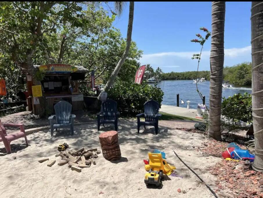 Luxury At Cape Harbour Marina, Water Views! Cape Coral